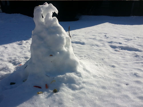 No healthy bones for this snowperson, who has not been eating its vegetables.